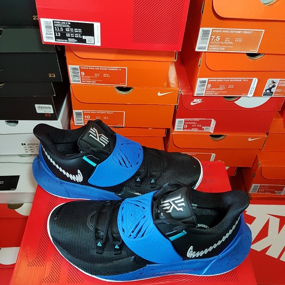 NIKE KYRIE 3 LOW "BLACK GAME ROYAL" MEN'S US SIZE 12 BRAND NEW IN BOX - Picture 4 of 16